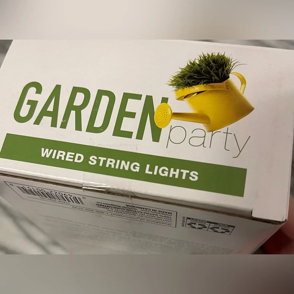 Brand new in box Indoor Pineapple String Lights, 4.5 feet, 10 pineapple lights